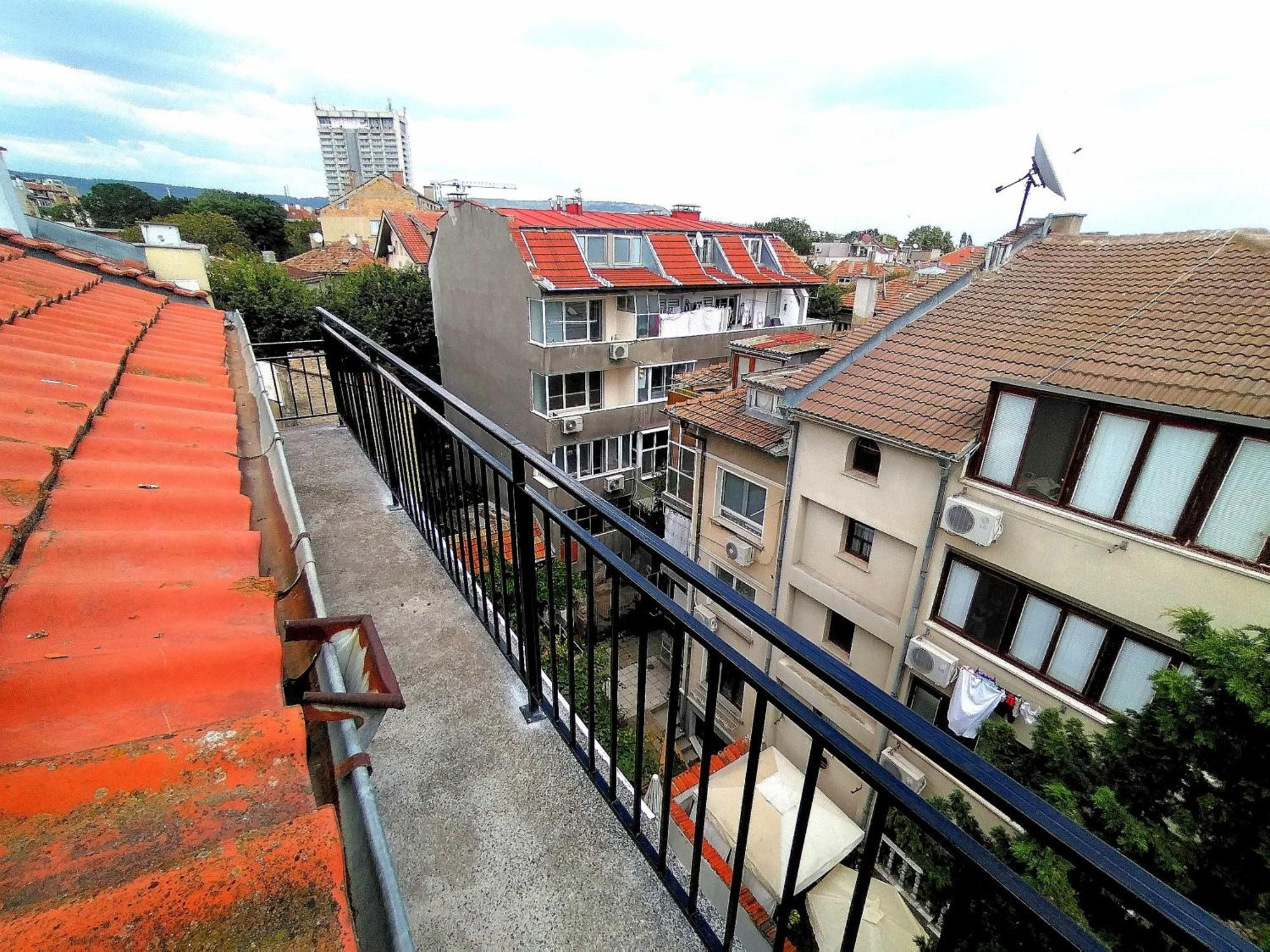 Ferienwohnung In The Heart Of Warna Exterior foto